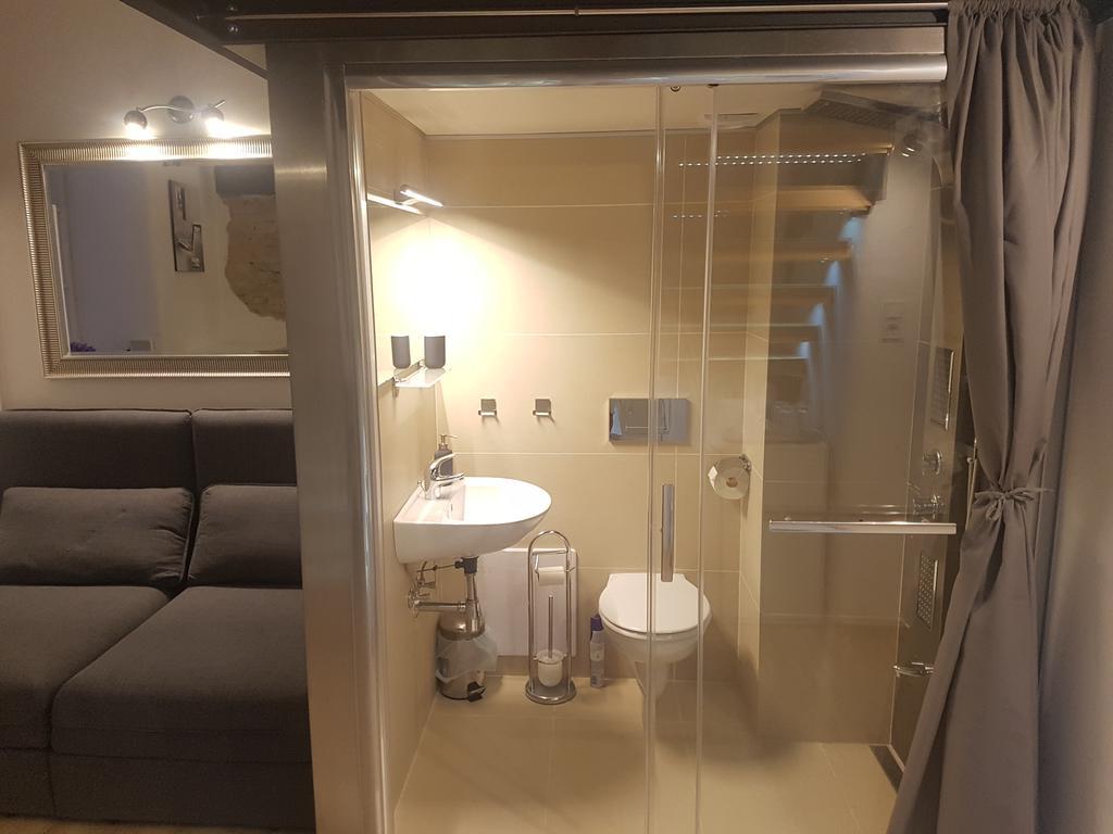 Heritage Danube Apartment Budapest Bagian luar foto